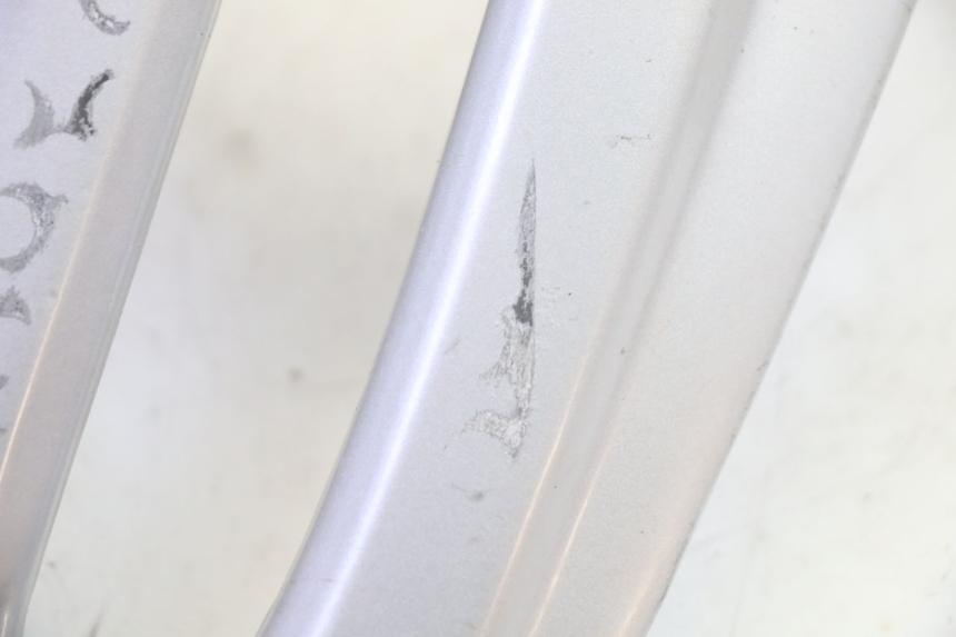 photo de PORTE PAQUET SYM FIDDLE 3 III 125 (2014 - 2020) - Points de fixation