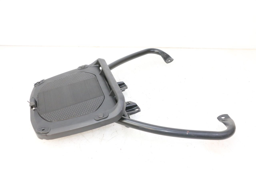 photo de PORTE PAQUET PIAGGIO MP3 HPE 310 (2024 - 2025)