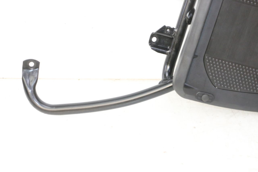 photo de PORTE PAQUET PIAGGIO MP3 HPE 310 (2024 - 2025)