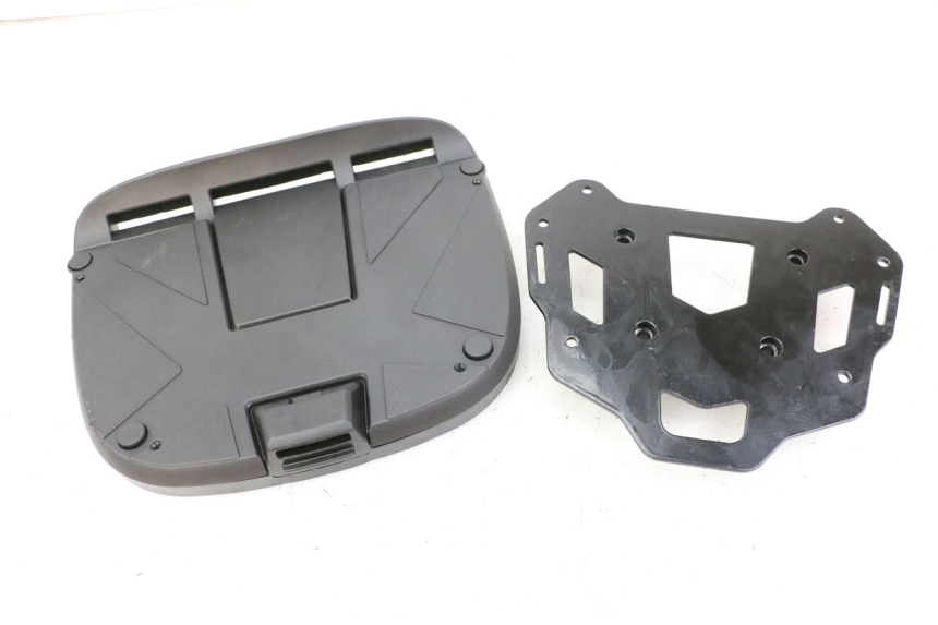 photo de PORTE PAQUET PIAGGIO MP3 500 (2014 - 2016)