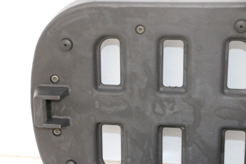 photo de PORTE PAQUET PIAGGIO MP3 RL 250 (2007 - 2010)