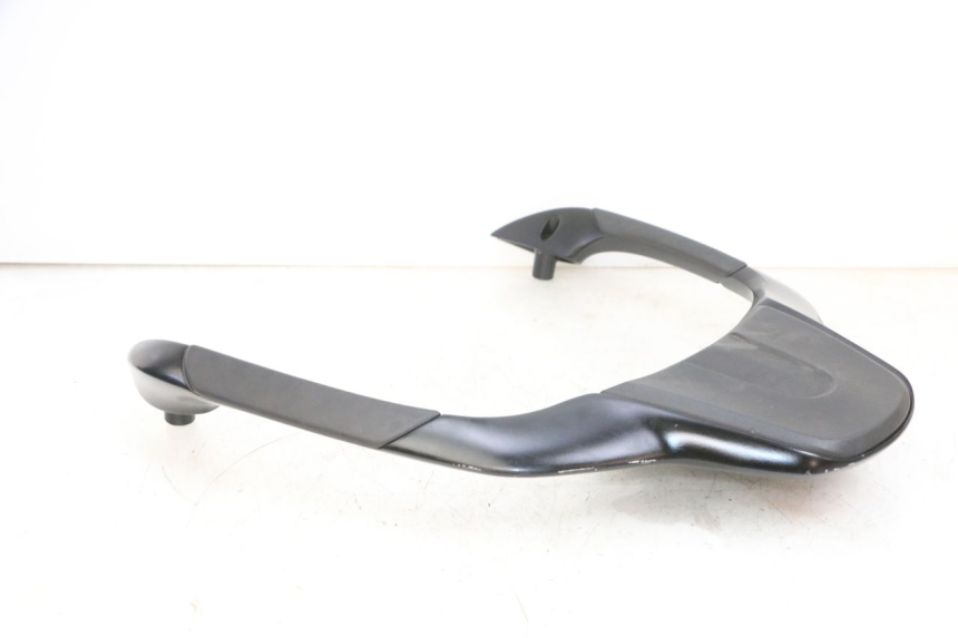 photo de PORTE PAQUET PIAGGIO MP3 500 (2016 - 2018) - Points de fixation