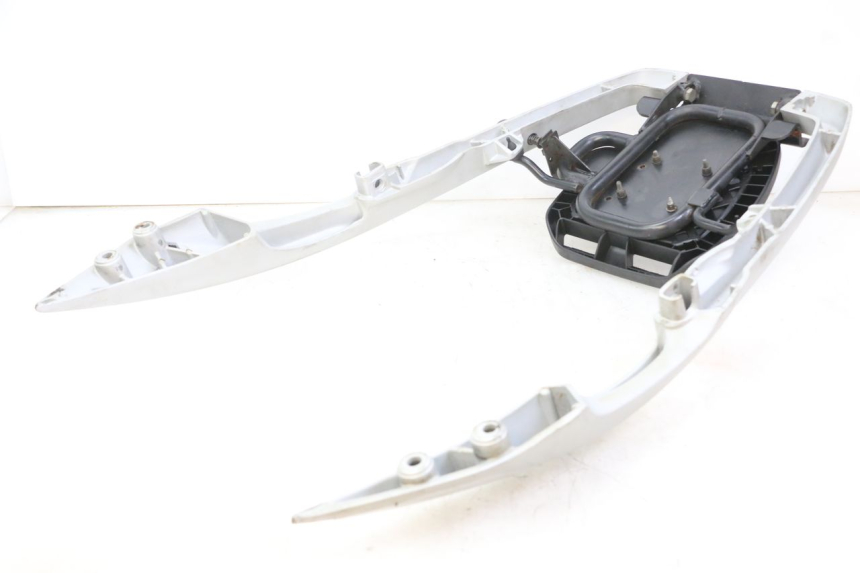 photo de PORTE PAQUET PEUGEOT SATELIS 125 (2013 - 2018)