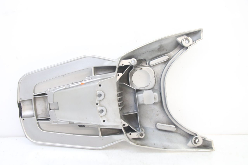 photo de PORTE PAQUET PIAGGIO VESPA GRANTURISMO 125 (2003 - 2007)