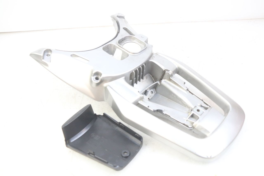 photo de PORTE PAQUET PIAGGIO VESPA GRANTURISMO 125 (2003 - 2007)