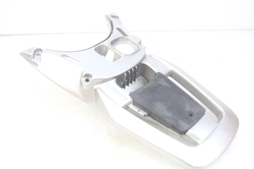 photo de PORTE PAQUET PIAGGIO VESPA GRANTURISMO 125 (2003 - 2007)