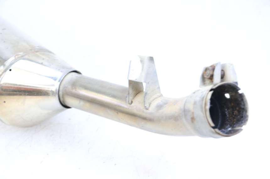 photo de POT ECHAPPEMENT GAUCHE YAMAHA FJR ABS 1300 (2006 - 2012) - Points de fixation