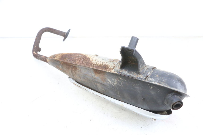 photo de POT ECHAPPEMENT JM MOTORS OLDIES GT 4T 50 (2018 - 2025) - Autre angle de vue