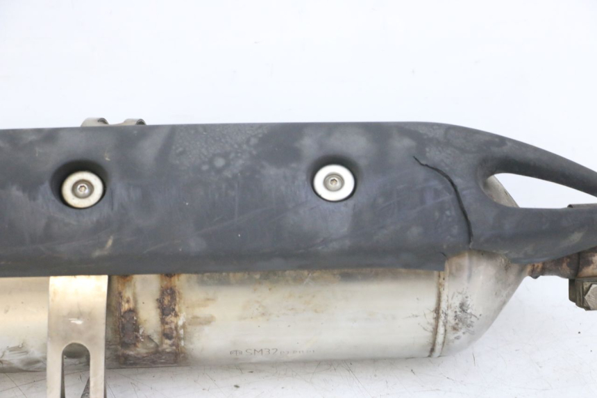 photo de POT ECHAPPEMENT PIAGGIO MP3 LT 400 (2007 - 2012)