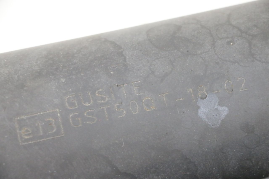 photo de POT ECHAPPEMENT JM MOTORS SANTANA EVO 50 (2024 - 2026) - Gros plan technique