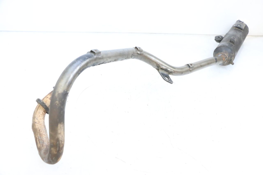 photo de POT ECHAPPEMENT YAMAHA TTR 125 (2000 - 2020) - Points de fixation