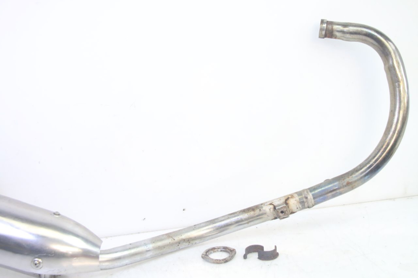 photo de POT ECHAPPEMENT DAELIM VJ ROADWIN FI 125 (2008 - 2017) - Zoom état d’usage