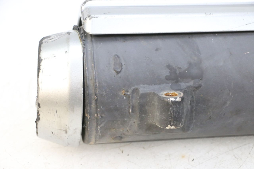 photo de POT ECHAPPEMENT YAMAHA X-MAX XMAX 125 (2010 - 2013) - Autre angle de vue
