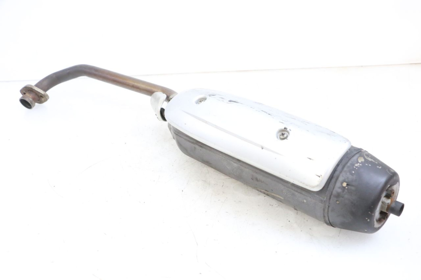 photo de POT ECHAPPEMENT YAMAHA YP MAJESTY 125 (2002 - 2006) - Vue rapprochée