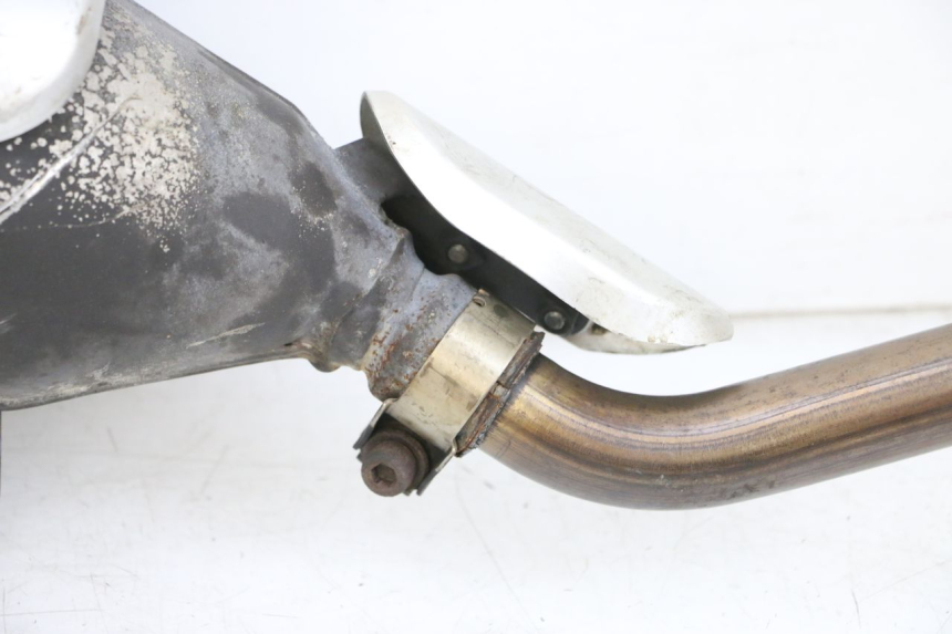 photo de POT ECHAPPEMENT YAMAHA YP MAJESTY 125 (2002 - 2006) - Angle alternatif