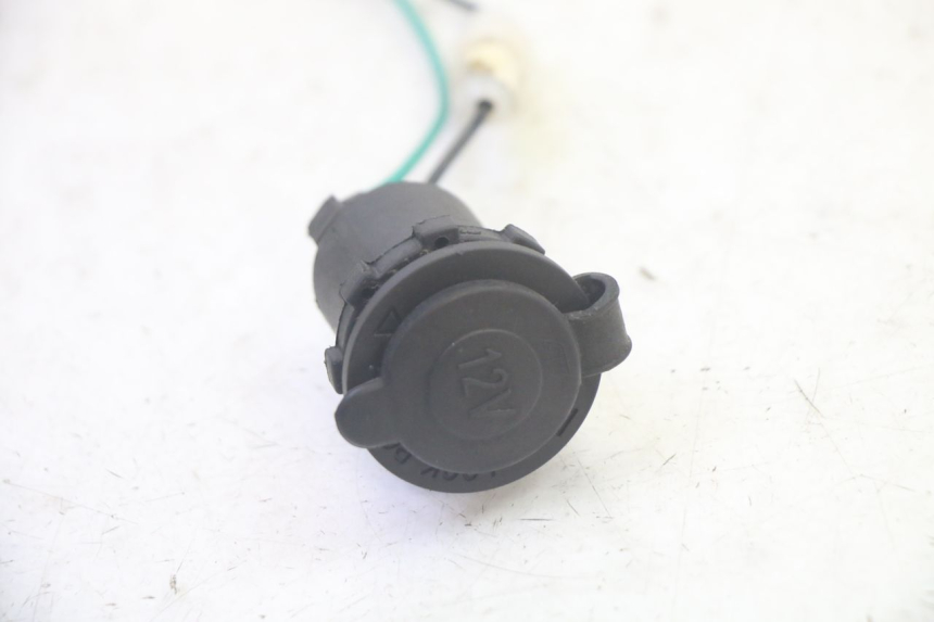 photo de PRISE ALLUME CIGARE KYMCO AGILITY 16+ 4T 50 (2018 - 2023) - Autre angle de vue