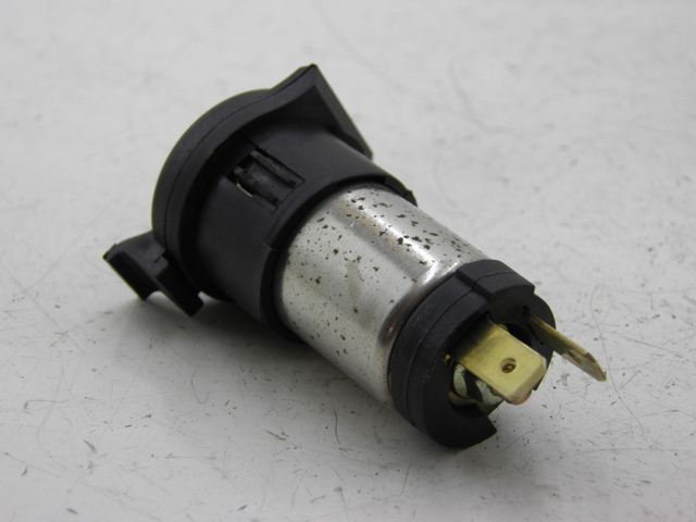 photo de PRISE ALLUME CIGARE DAELIM S2 FI 125 (2008 - 2017)