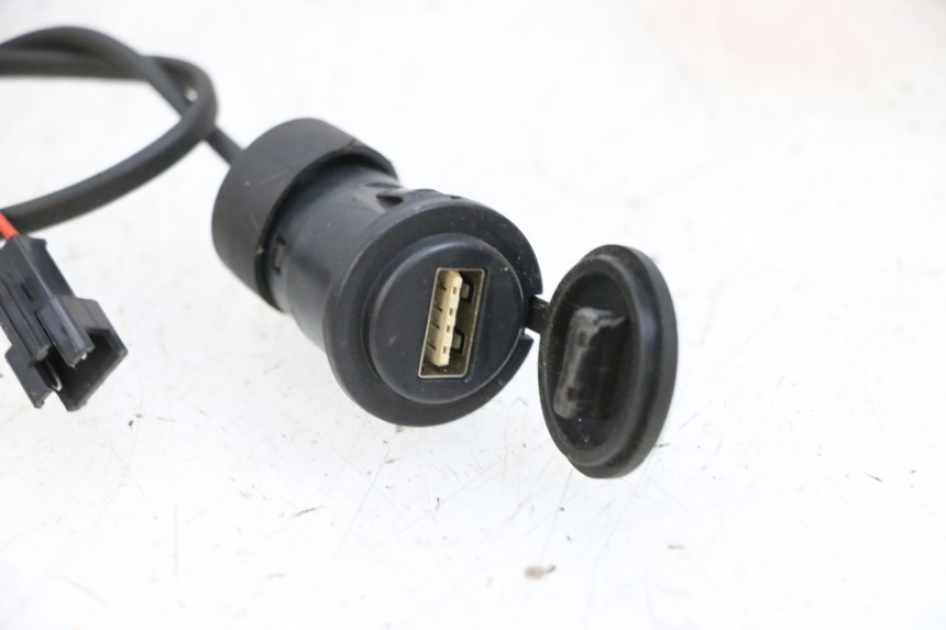 photo de PRISE ALLUME CIGARE SEGWAY NINEBOT E125S 1 (2022 - 2026) - Détail de la pièce
