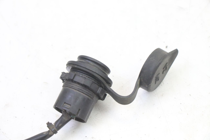 photo de PRISE ALLUME CIGARE SYM FIDDLE 3 III 125 (2014 - 2020)