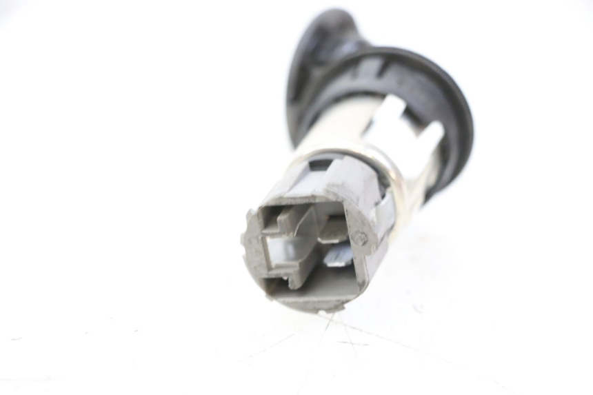 photo de PRISE ALLUME CIGARE PIAGGIO MP3 500 (2014 - 2016)
