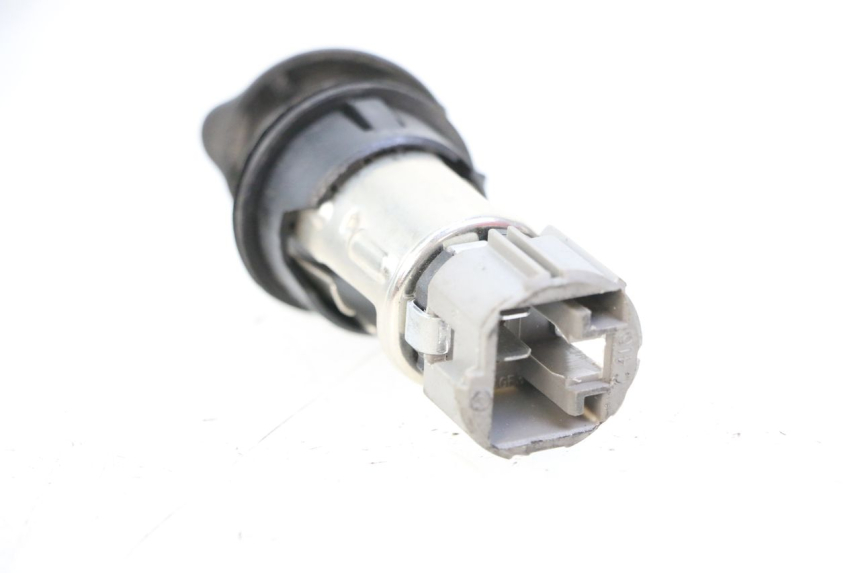 photo de PRISE ALLUME CIGARE PIAGGIO MP3 500 (2014 - 2016)