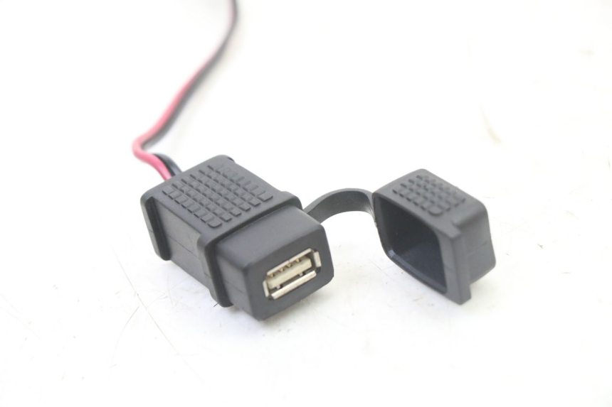 photo de PRISE ALLUME CIGARE APRILIA SR 2T 50 (2018 - 2022)