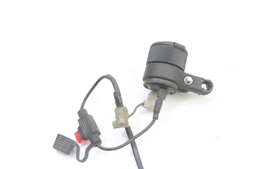 photo de PRISE ALLUME CIGARE KTM SUPERENDURO R 950 (2005 - 2009)