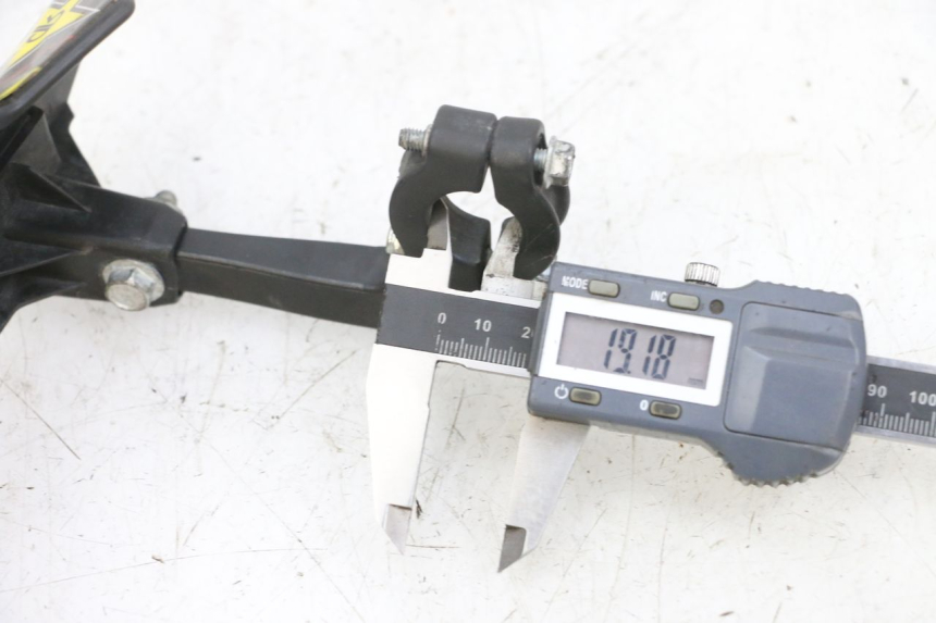 photo de PROTEGE MAIN GILERA SMT SUPERMOTARD 50 (2009 - 2017) - Détail de la pièce