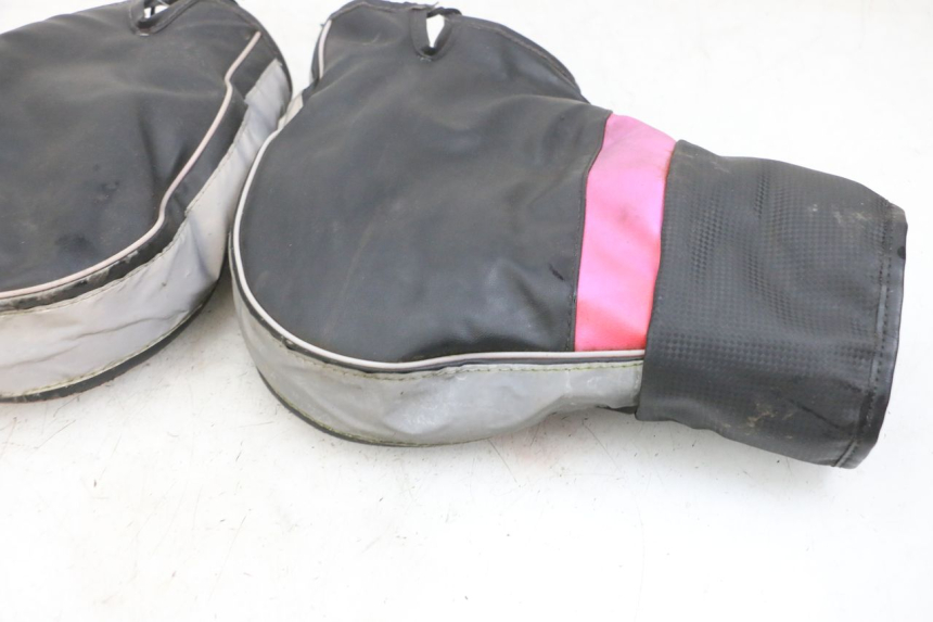 photo de PROTEGE MAIN PIAGGIO ZIP 4T 50 (2018 - 2020) - Vue d’ensemble