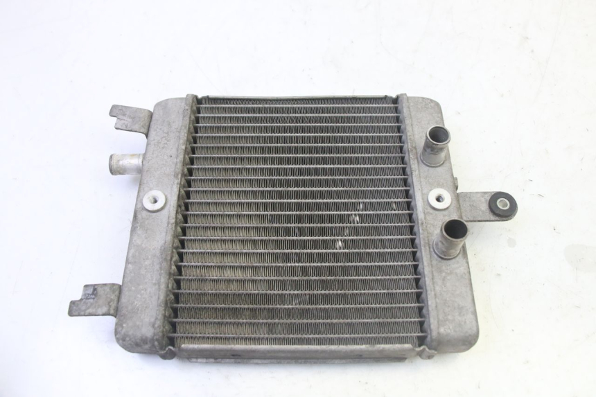 photo de RADIATEUR SUZUKI BURGMAN 125 (2007 - 2014)