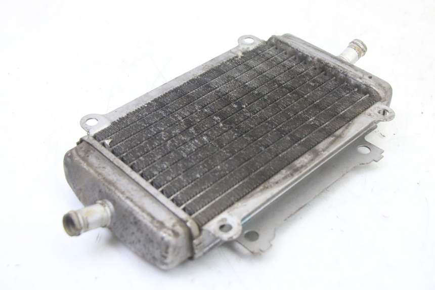 photo de RADIATEUR DROIT PIAGGIO VESPA GRANTURISMO 125 (2003 - 2007)