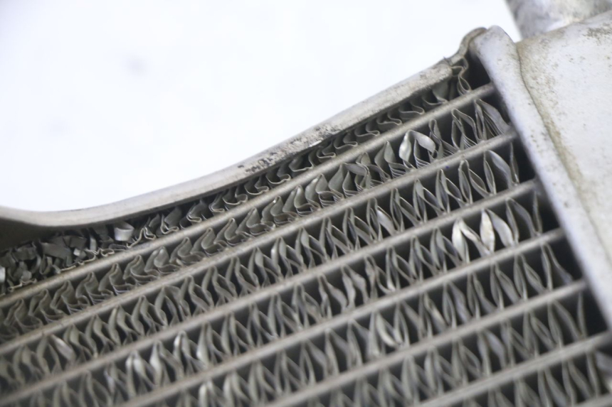 photo de RADIATEUR DROIT YAMAHA YZ 125 (1998 - 2005)