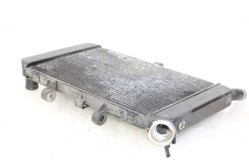 photo de RADIATEUR YAMAHA FZ6 FAZER S2 600 (2007 - 2011)