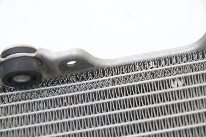 photo de RADIATEUR GAUCHE YAMAHA YZF YZ-F 450 (2014 - 2016)