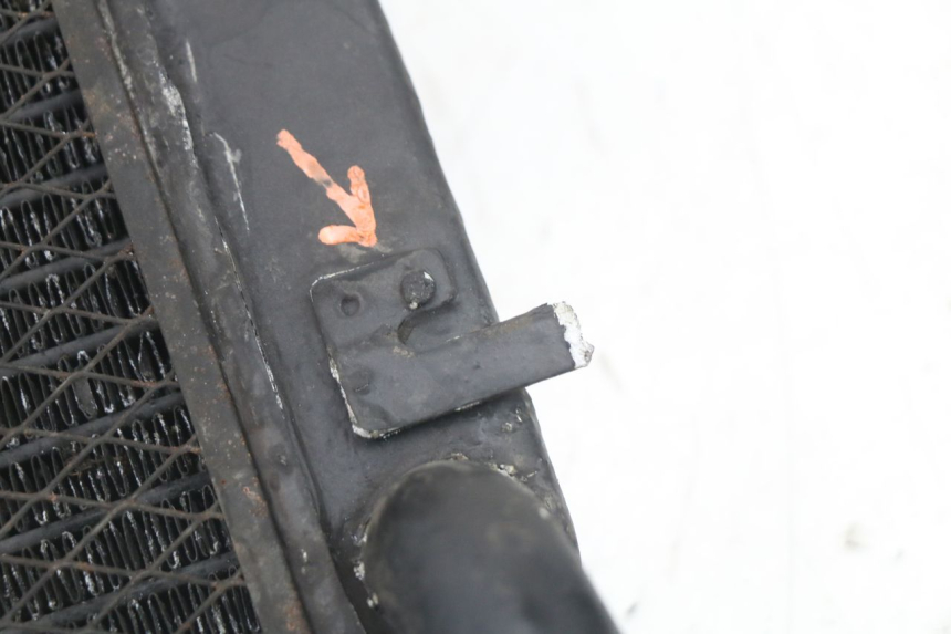 photo de RADIATEUR KAWASAKI GTR 1000 (1994 - 2004) - Points de fixation