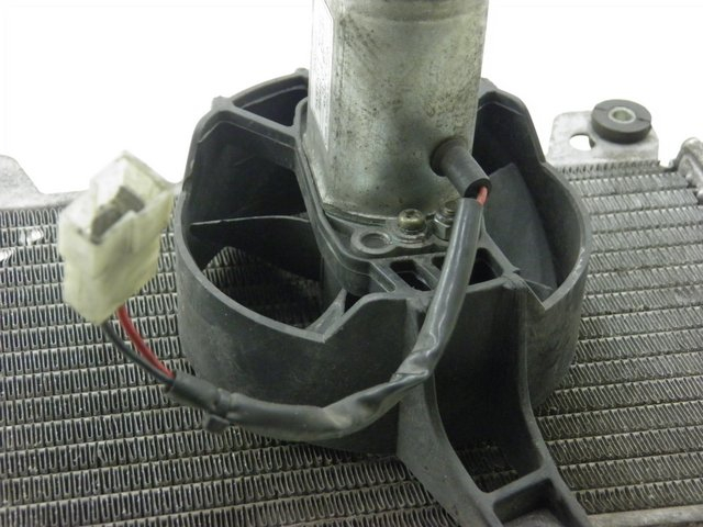 photo de RADIATEUR PIAGGIO X9 EVOLUTION 125 (2003 - 2007) - Vue d’ensemble