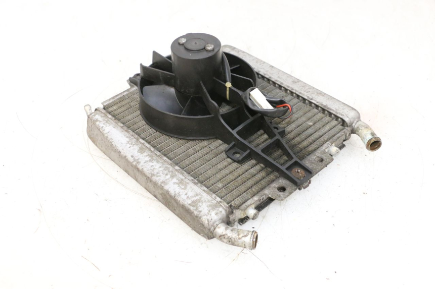 photo de RADIATEUR PIAGGIO X8 125 (2004 - 2007) - Points de fixation