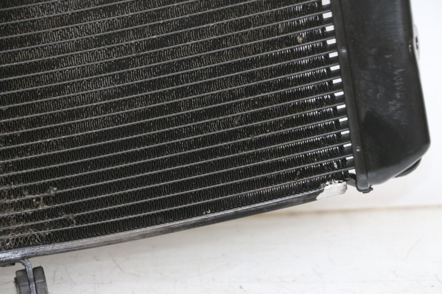 photo de RADIATEUR YAMAHA FZ1 FAZER 1000 (2007 - 2009)