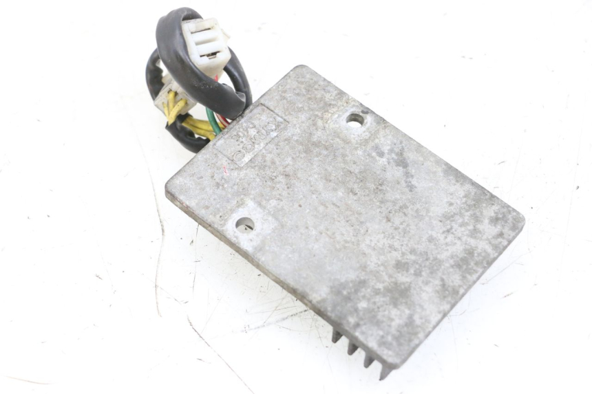 photo de REGULATEUR CHARGE ADIVA AD3 300 (2014 - 2020)