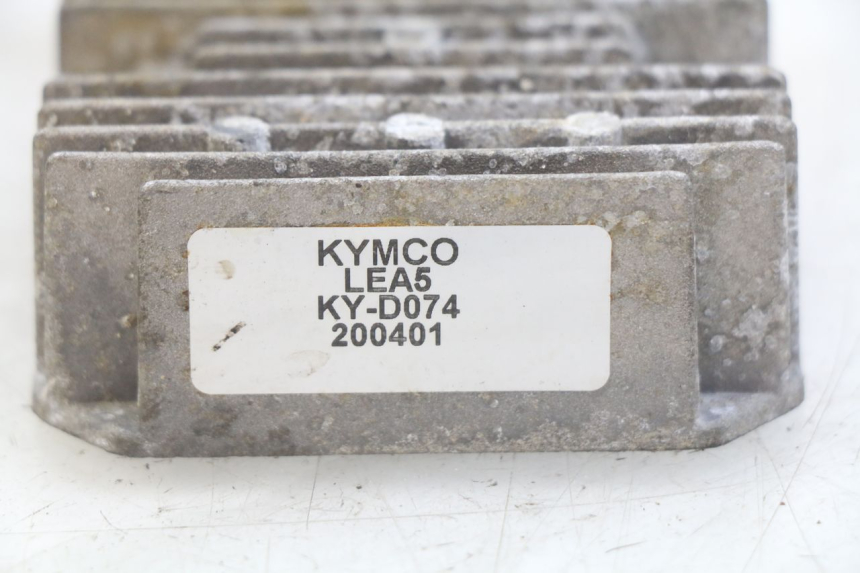 photo de REGULATEUR CHARGE KYMCO AGILITY 16+ 4T 50 (2018 - 2023)