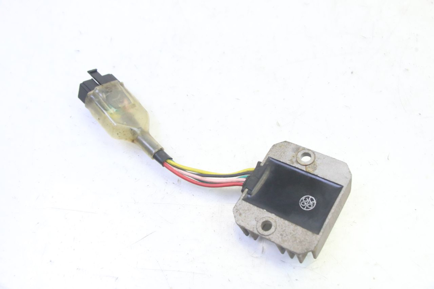 photo de REGULATEUR CHARGE KYMCO AGILITY NAKED RENOUVO 2T 50 (2011 - 2018)