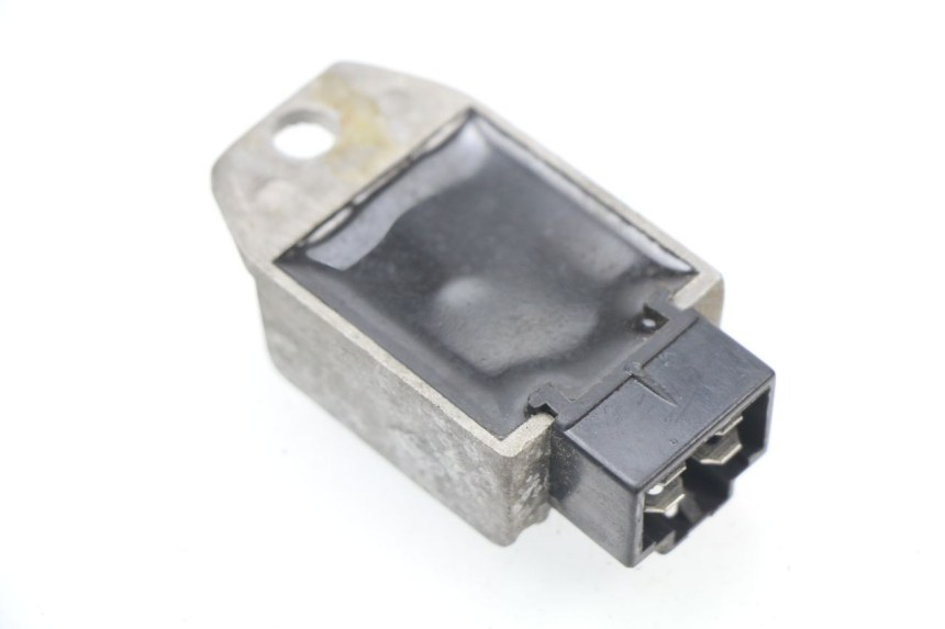 photo de REGULATEUR CHARGE KYMCO AGILITY PREMIUM 50 (2007 - 2010)