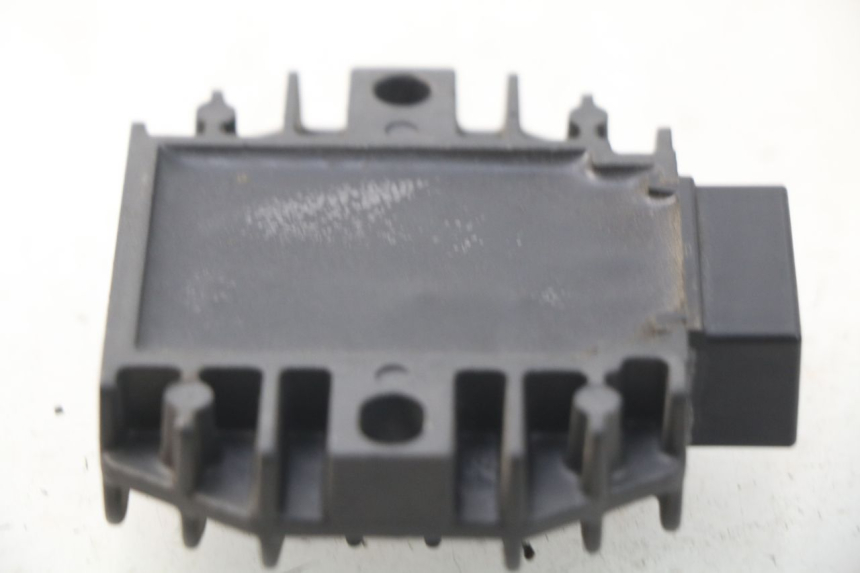 photo de REGULATEUR CHARGE APRILIA ATLANTIC 125 (2003 - 2009)