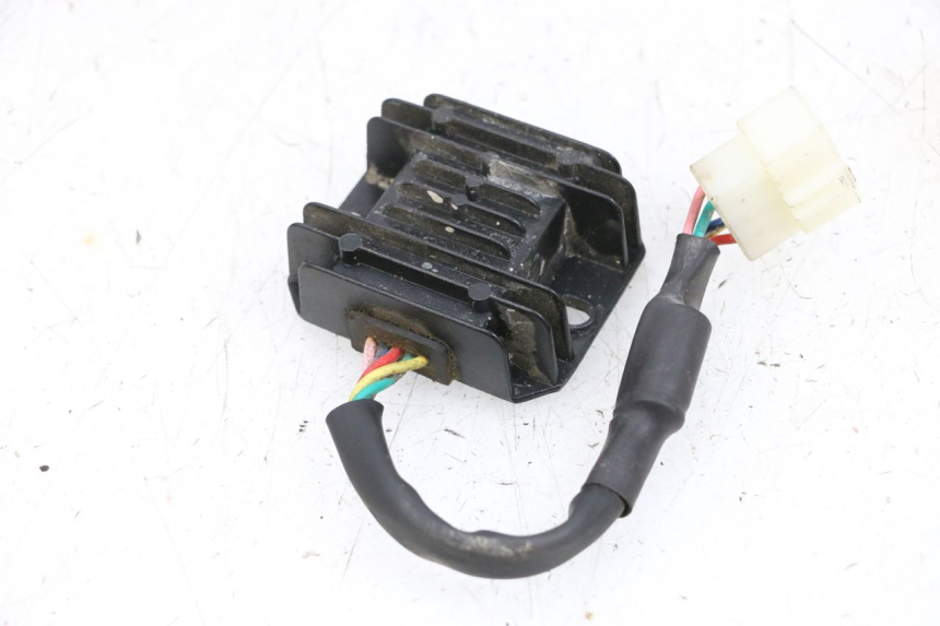 photo de REGULATEUR CHARGE MAG POWER BOMBERS 4T 50 (2016 - 2026) - Autre angle de vue