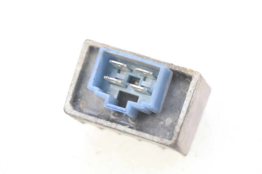 photo de REGULATEUR CHARGE MBK BOOSTER SPIRIT NAKED 50 (2004 - 2017)