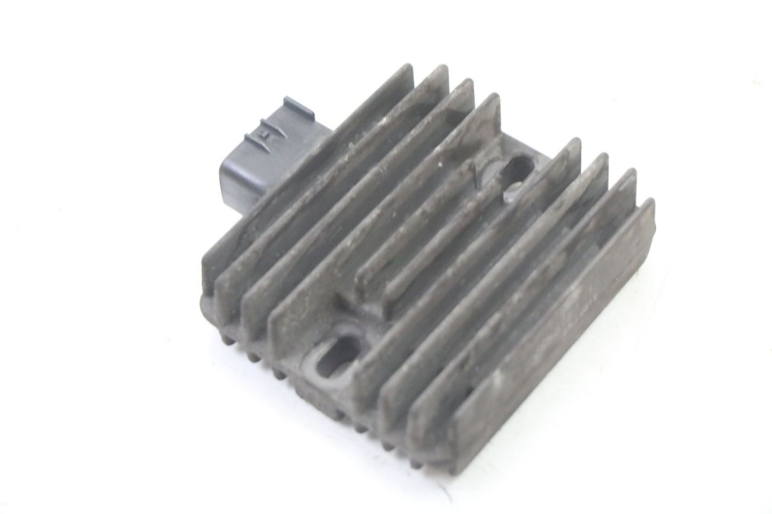 photo de REGULATEUR CHARGE SUZUKI BURGMAN 125 (2015 - 2017)