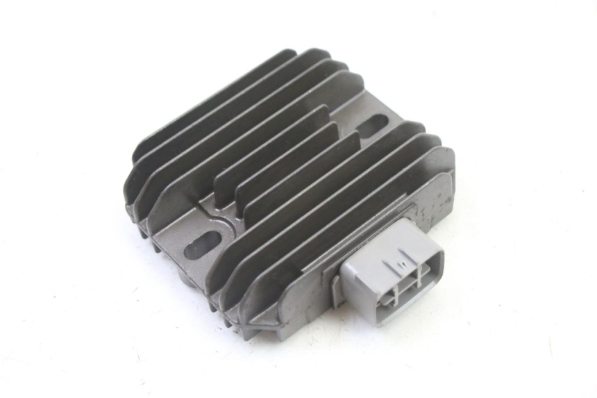 photo de REGULATEUR CHARGE SUZUKI BURGMAN 125 (2007 - 2014)