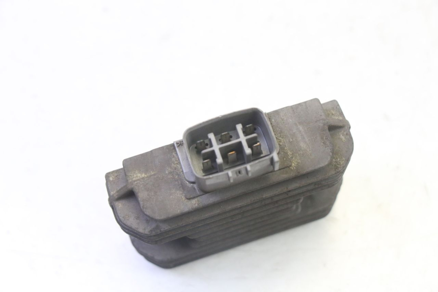 photo de REGULATEUR CHARGE SUZUKI BURGMAN 125 (2007 - 2014)