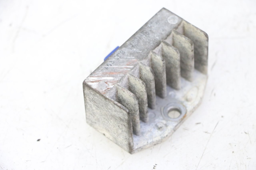 photo de REGULATEUR CHARGE HONDA CBF 125 (2009 - 2015)