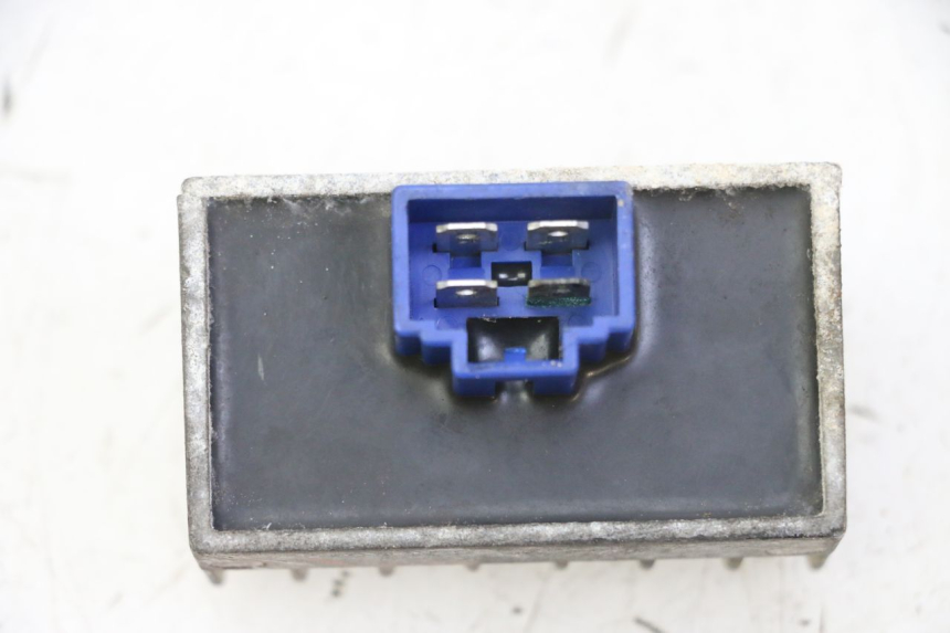photo de REGULATEUR CHARGE HONDA CBF 125 (2009 - 2015)